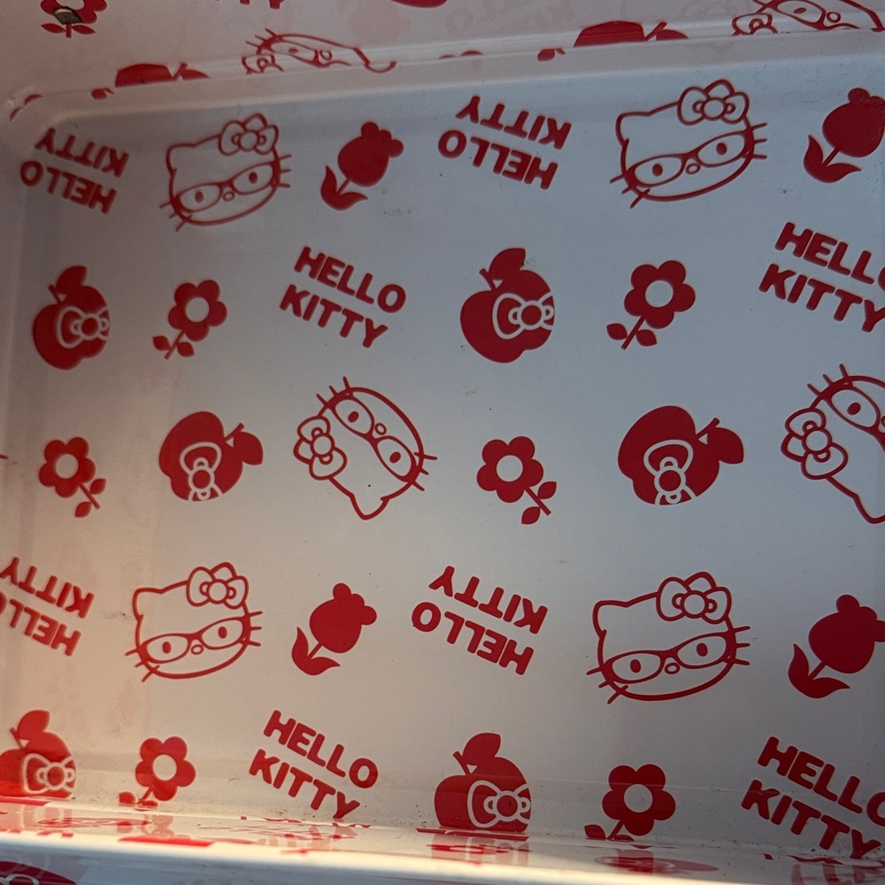 Hello Kitty Red Lunchbox - Picture 10 of 10